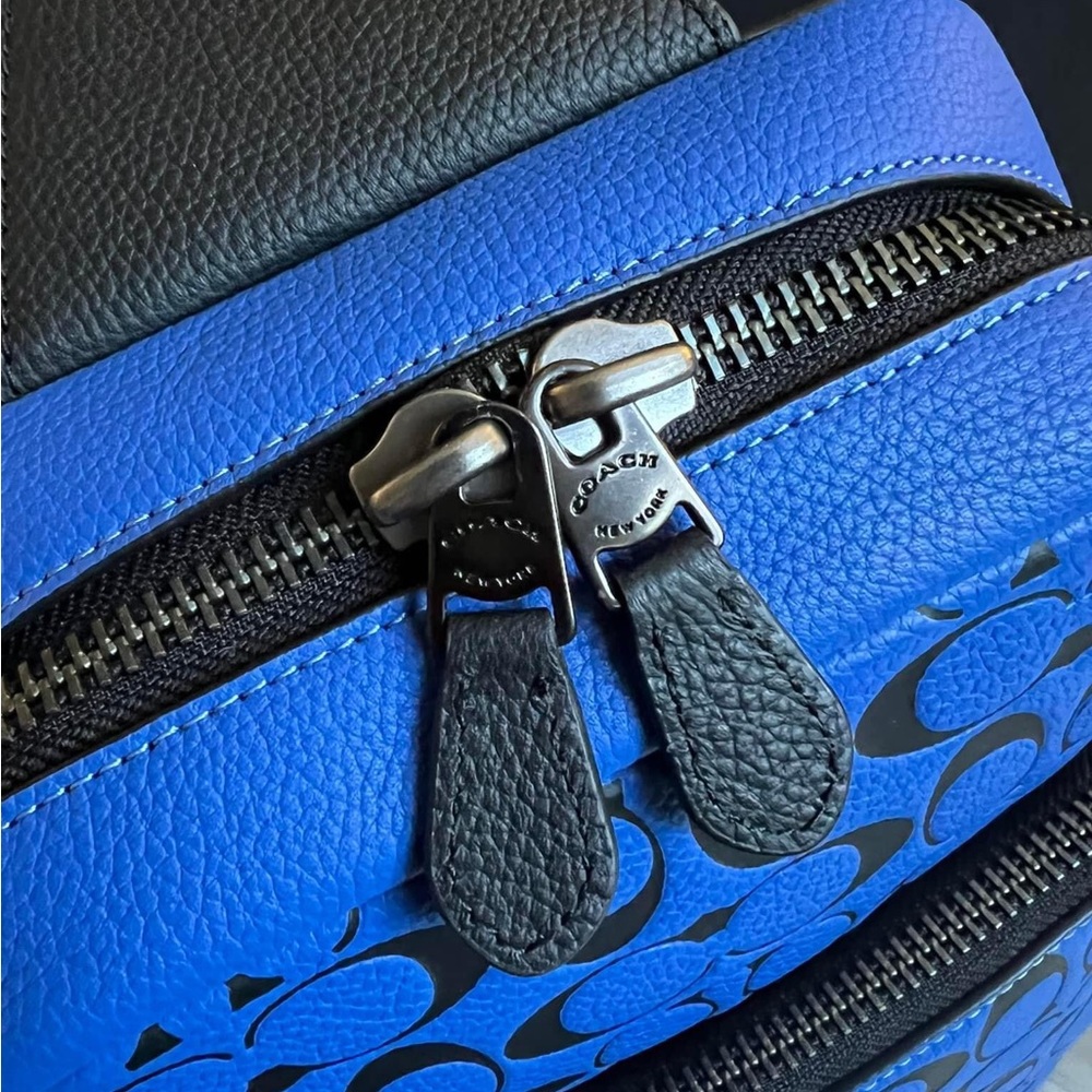 Coach Gotham Pack In Signature Leather - Picture 8 of 11